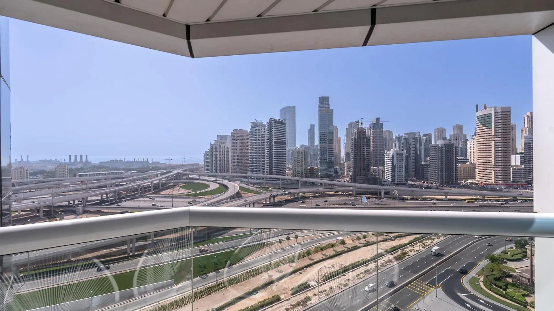 Spacious & Serene 2 Bedroom In Dubai Marina For 4 0*,  Spojené arabské emiráty