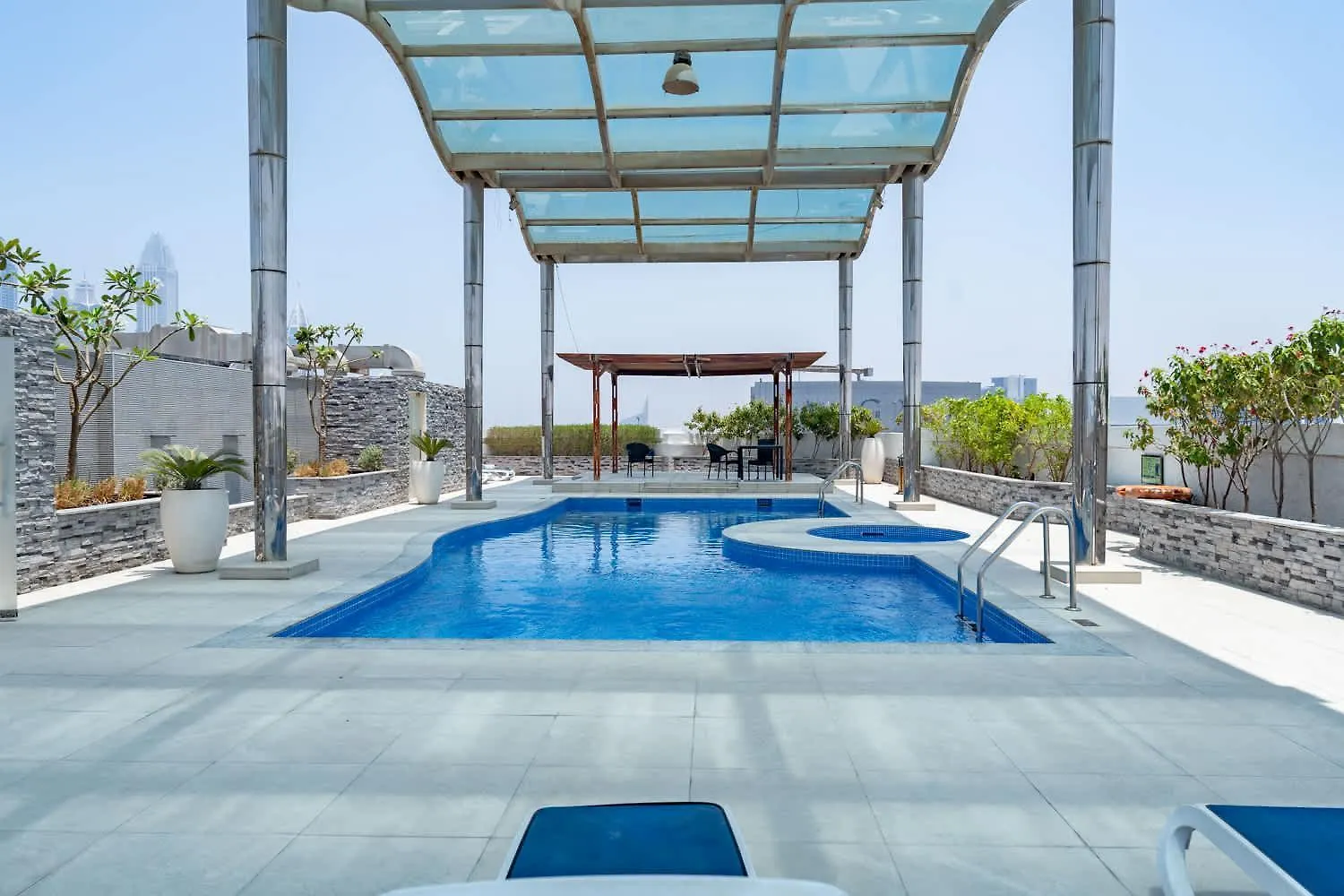 Spacious & Serene 2 Bedroom In Dubai Marina For 4 Apartment