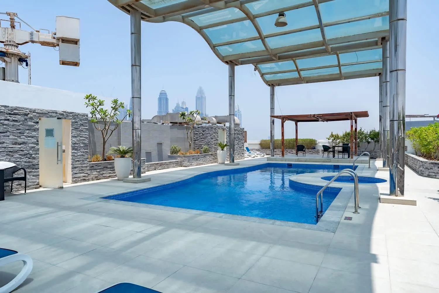 Spacious & Serene 2 Bedroom In Dubai Marina For 4 United Arab Emirates