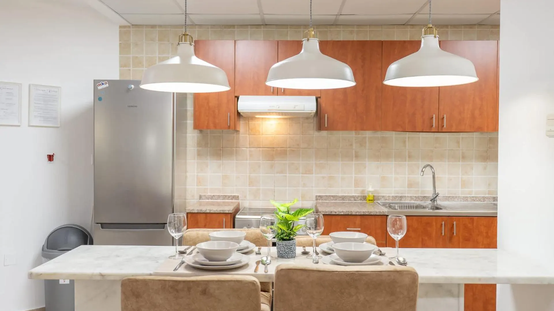 Apartment Spacious & Serene 2 Bedroom In Dubai Marina For 4