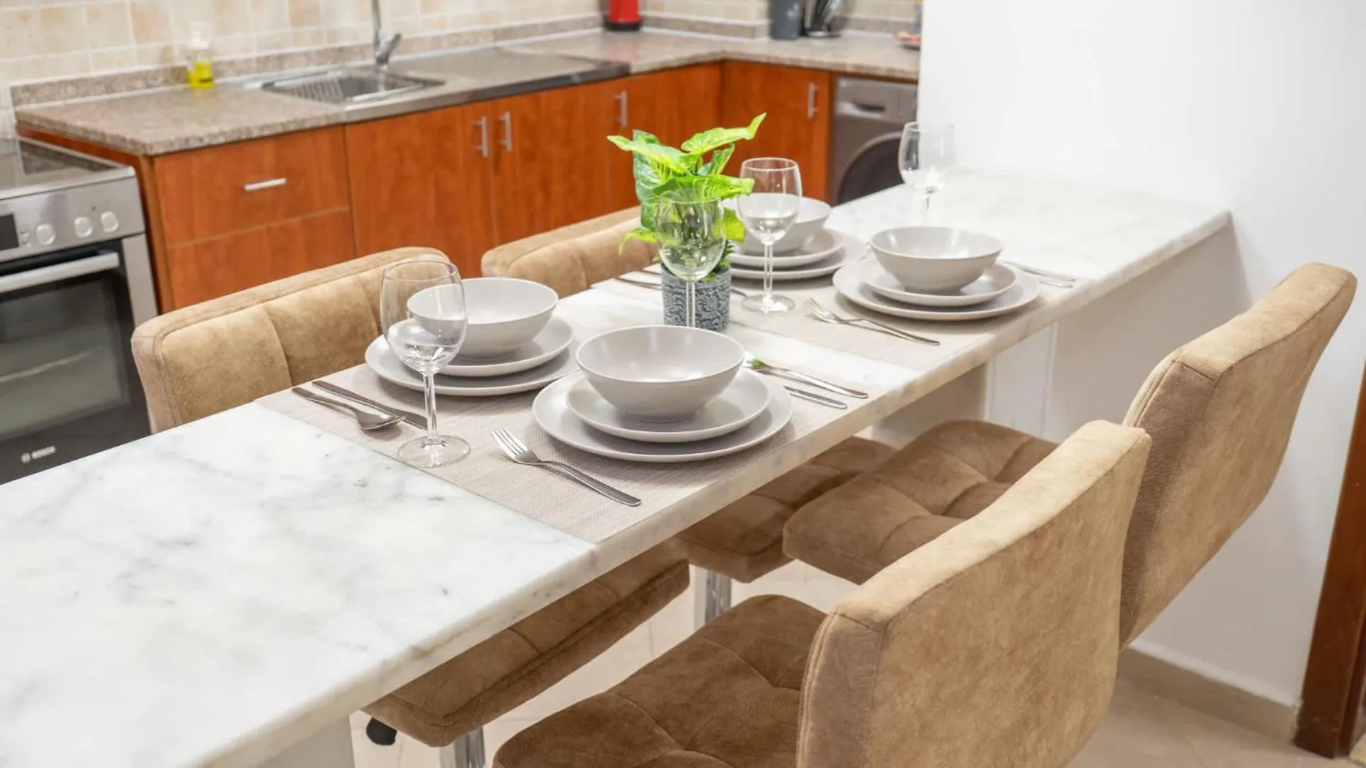 Appartement Spacious & Serene 2 Bedroom In Dubai Marina For 4